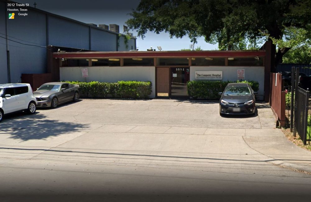 Free parking outside the Computer Hospital on Travis Street in Houston